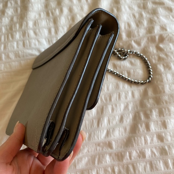 TORY BURCH TAUPE CHAIN BAG - Picture 3 of 13